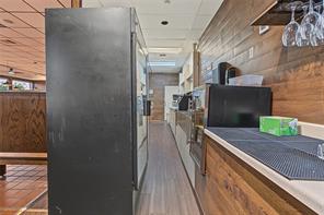 1901 W Pioneer Parkway - Photo 17