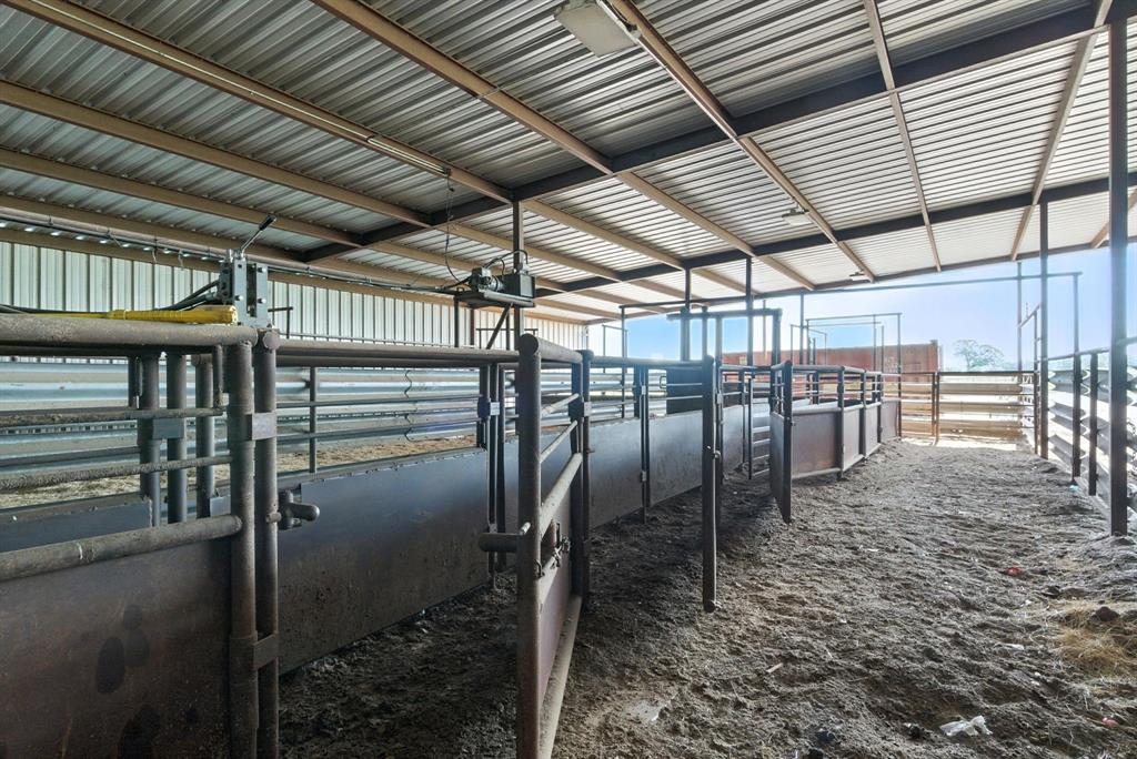 246 County Road 560 - Photo 23