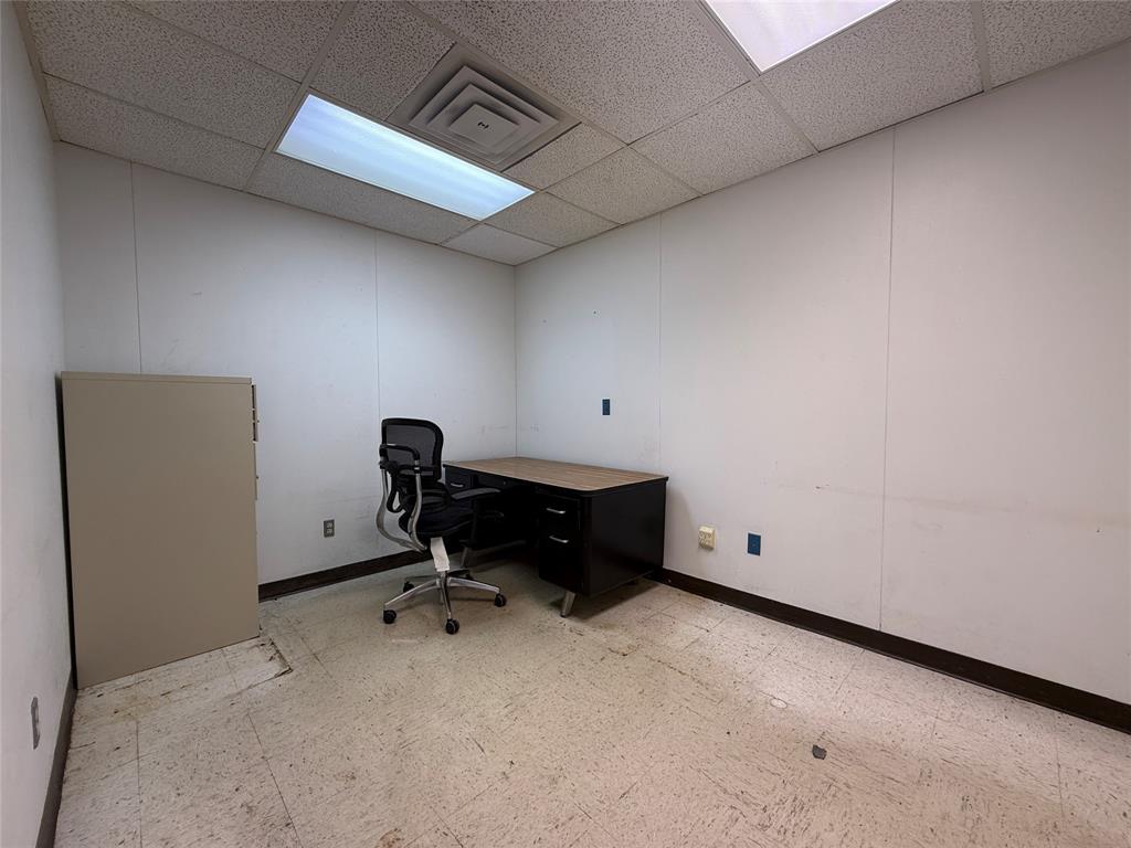 4533 N Fm 312 - Photo 10