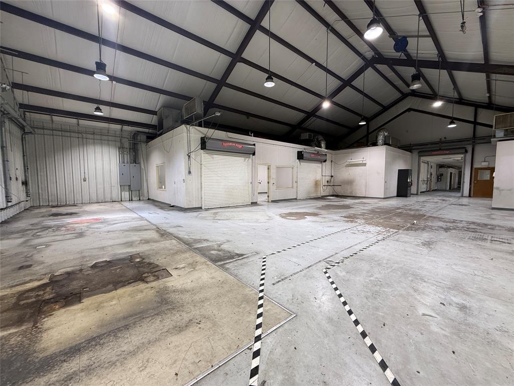 4533 N Fm 312 - Photo 16