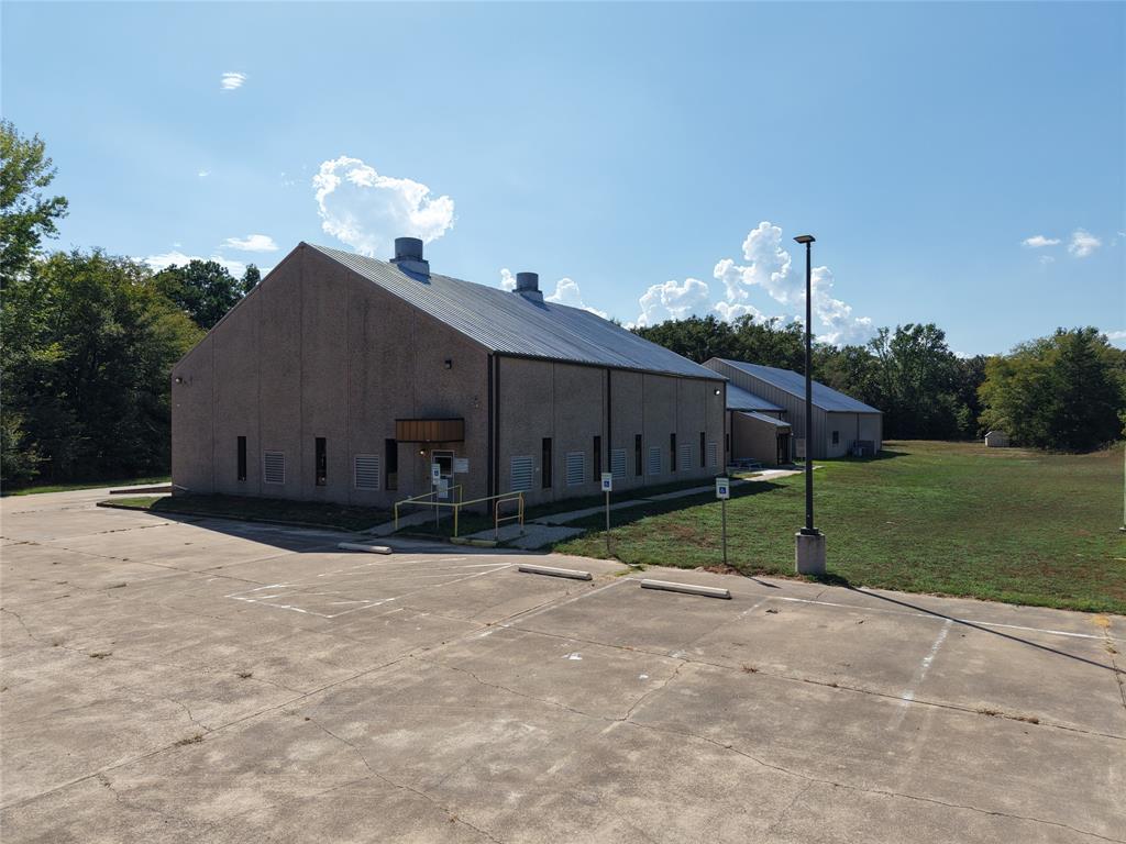 4533 N Fm 312 - Photo 2