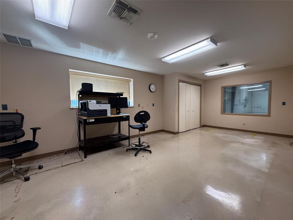 4533 N Fm 312 - Photo 22