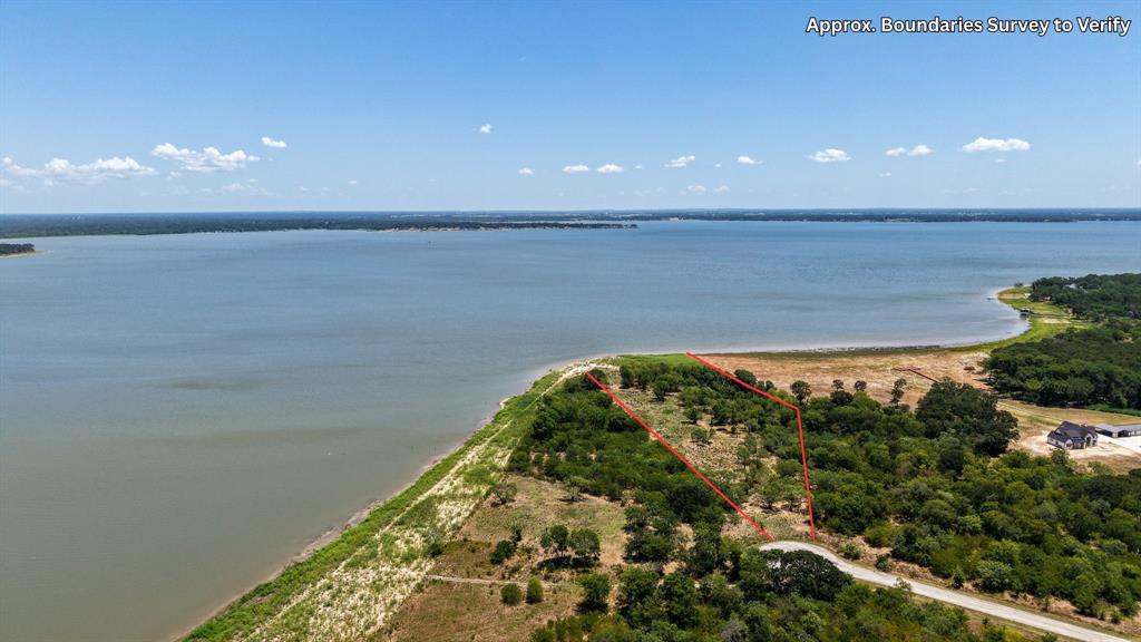 8424 Edgewater Drive - Photo 3