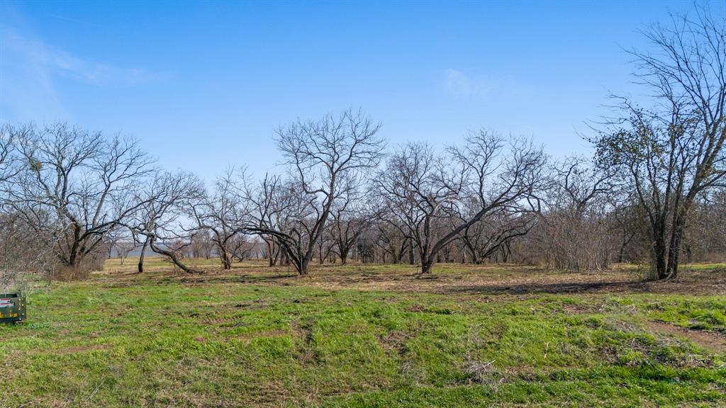 8424 Edgewater Drive - Photo 5