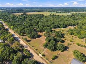 1525 Magnolia Lane - Photo 2