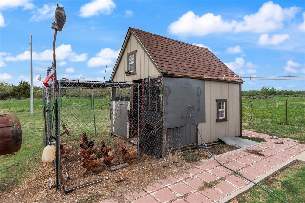 3189 NW County Road 1110 - Photo 19