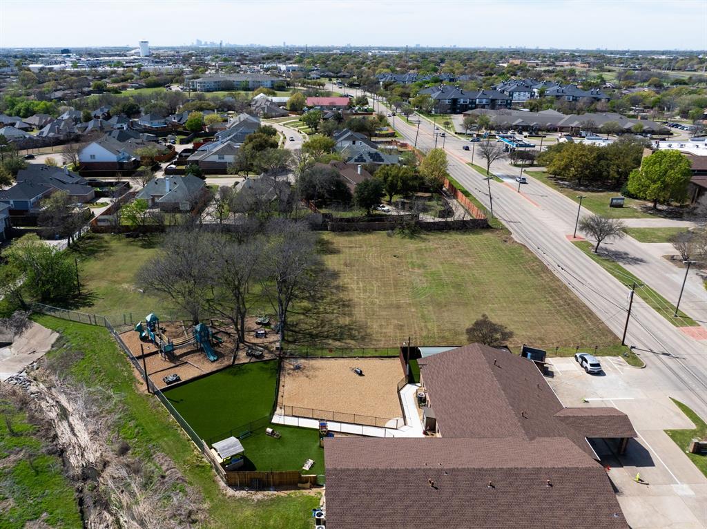 330 Town East Boulevard - Photo 10