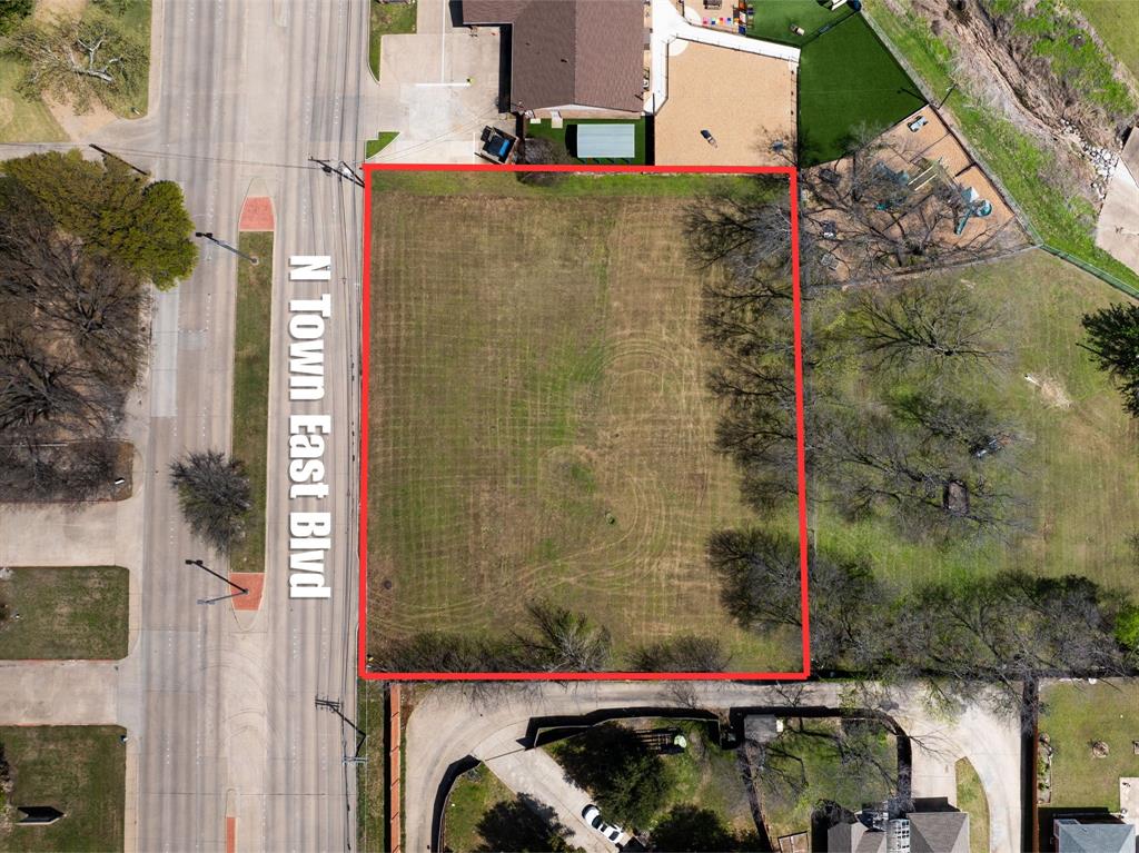 330 Town East Boulevard - Photo 17