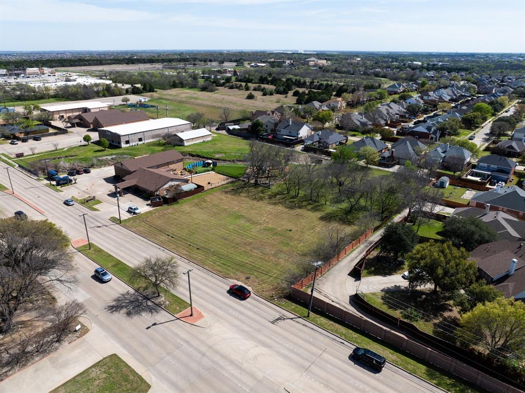 330 Town East Boulevard - Photo 2
