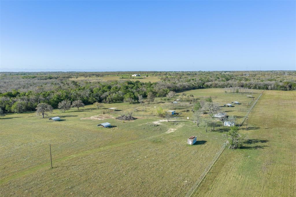 2313 E US Highway 79 - Photo 27