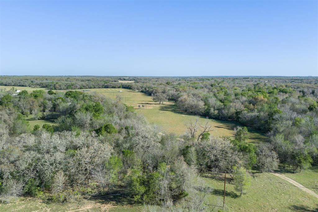 2313 E US Highway 79 - Photo 29