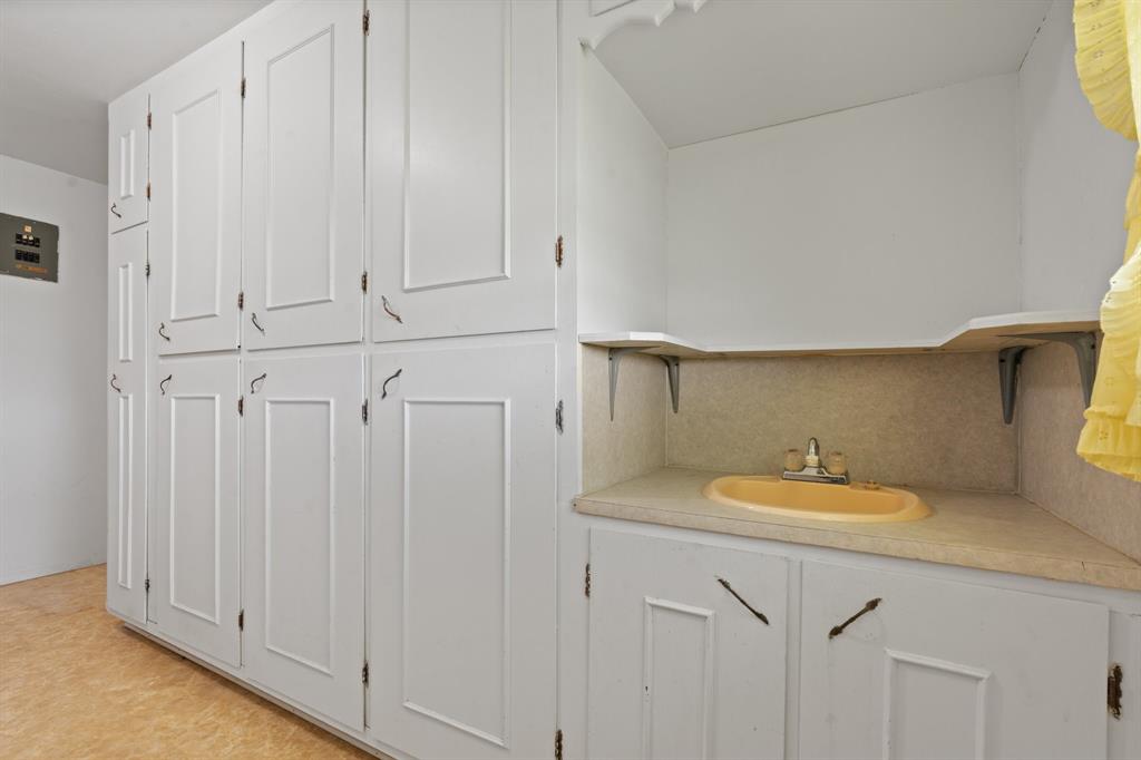3501 CR 312 - Photo 12