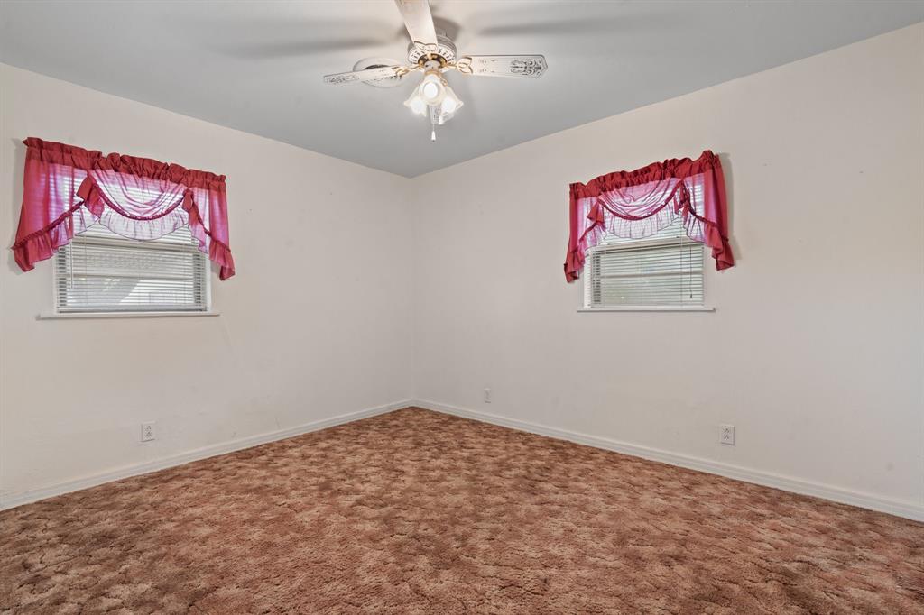 3501 CR 312 - Photo 24