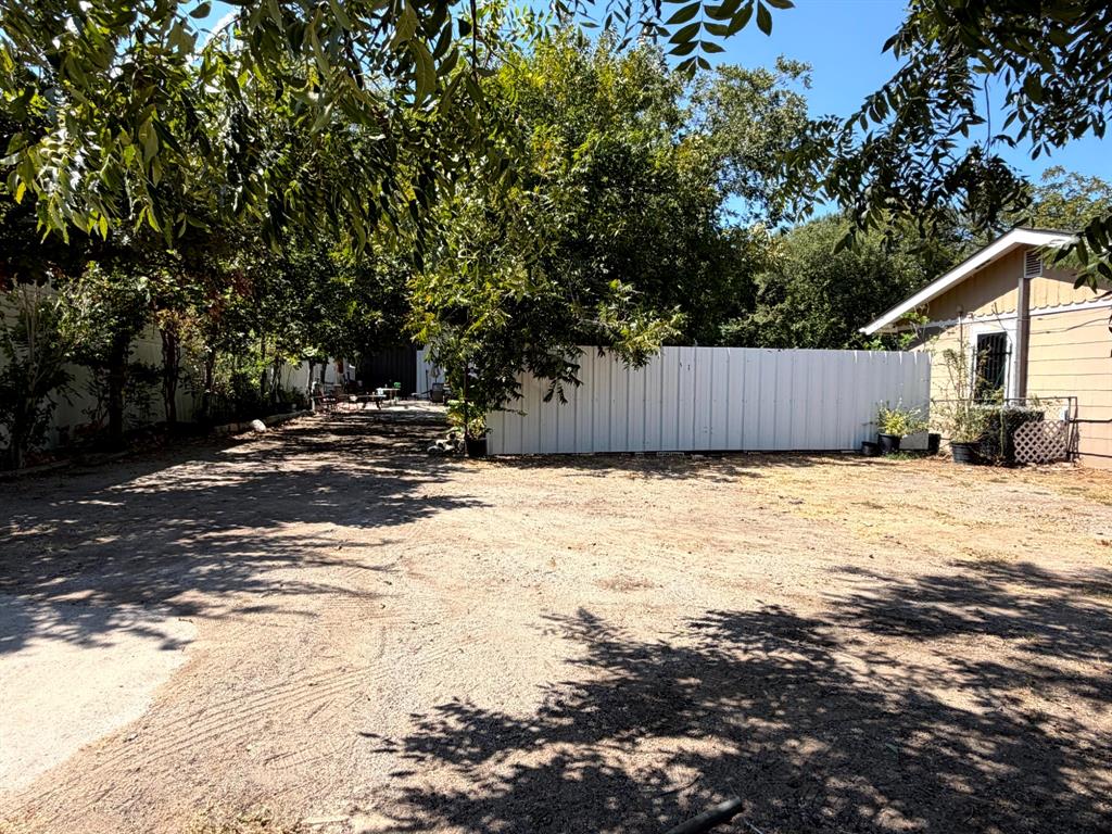 420 Sunset Lane - Photo 3