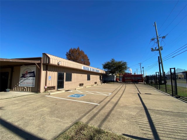 7041 Military Parkway