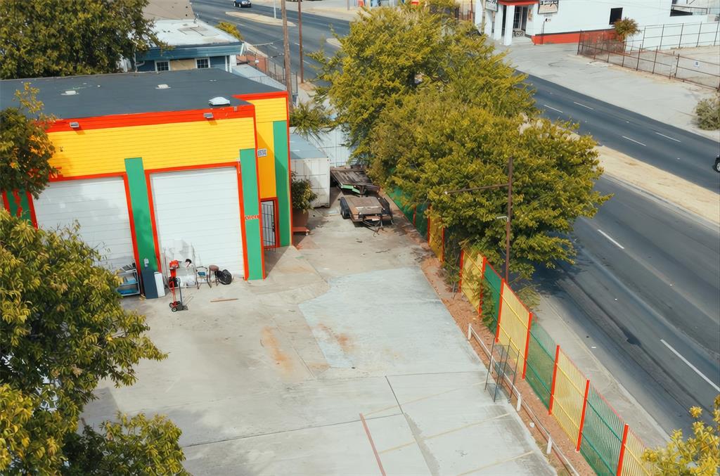 2301 S Denley Drive - Photo 1