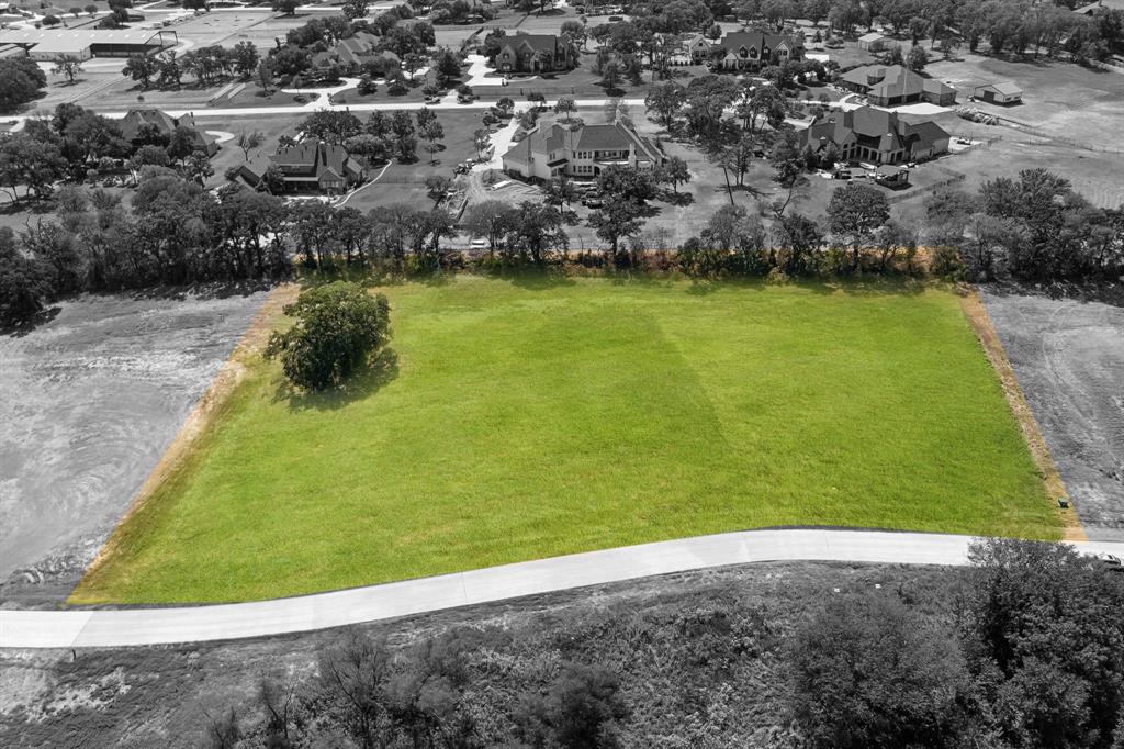 1318 Clydesdale Road - Photo 3