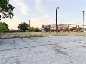 511 E 8th Street - Photo 6