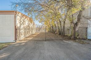 3819 Mccart Avenue - Photo 10