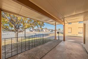 3819 Mccart Avenue - Photo 4