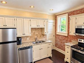 110 N Beaton Street - Photo 9