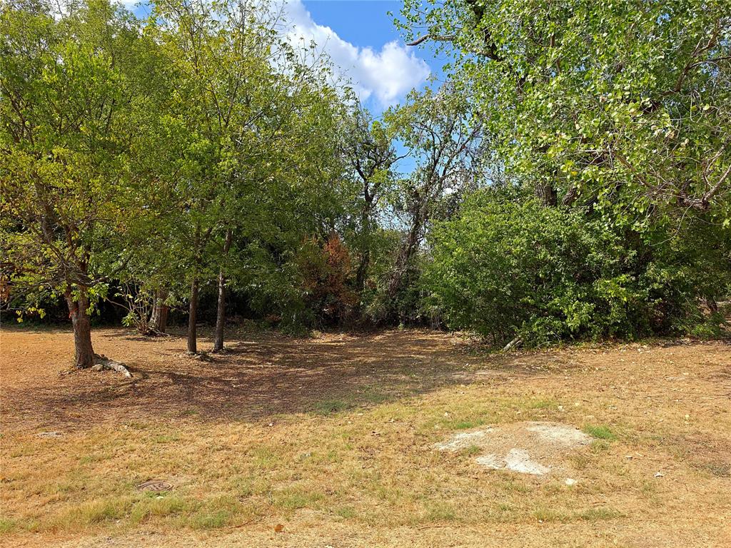 2855 Peary Avenue - Photo 1
