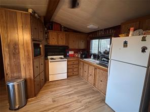 9100 FM 569 - Photo 6
