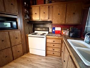 9100 FM 569 - Photo 7