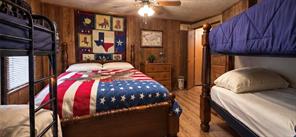 9100 FM 569 - Photo 8