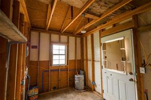609 W 12th St - Photo 7
