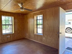 5725 Farm Market. 604 - Photo 22