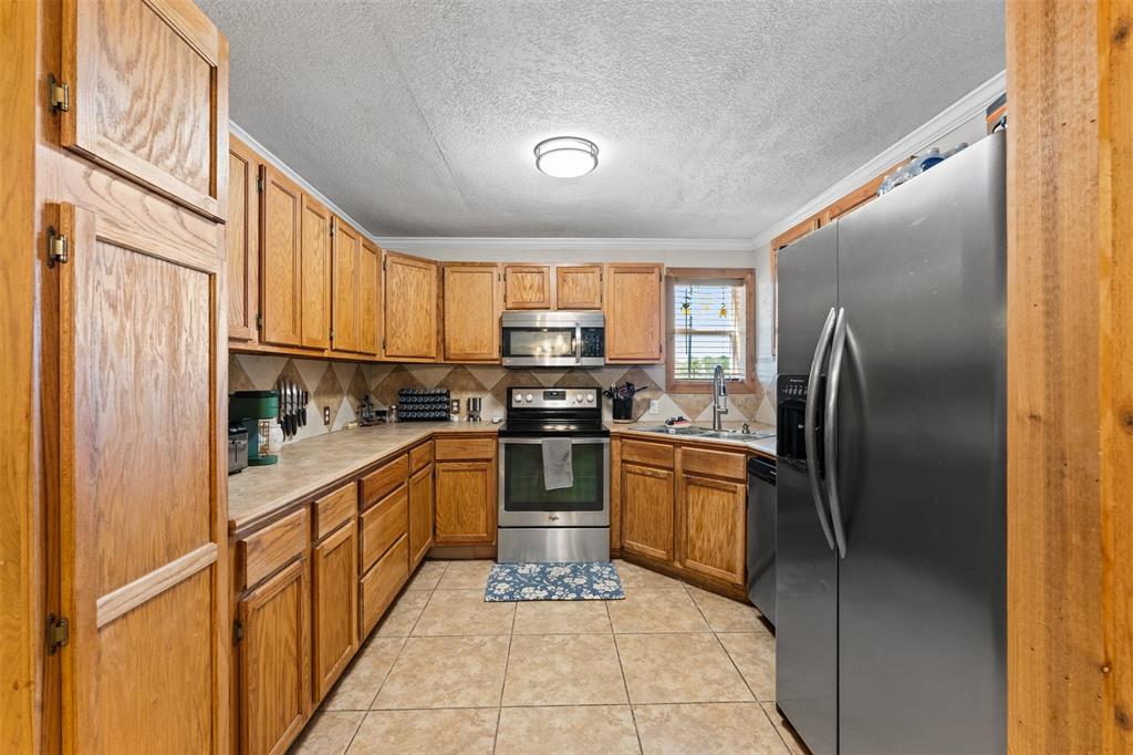 2610 Fm 107 - Photo 30