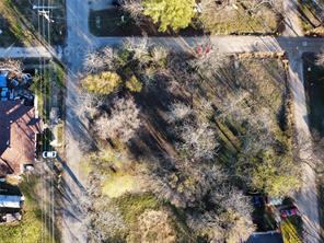 330 E Waco Avenue - Photo 4