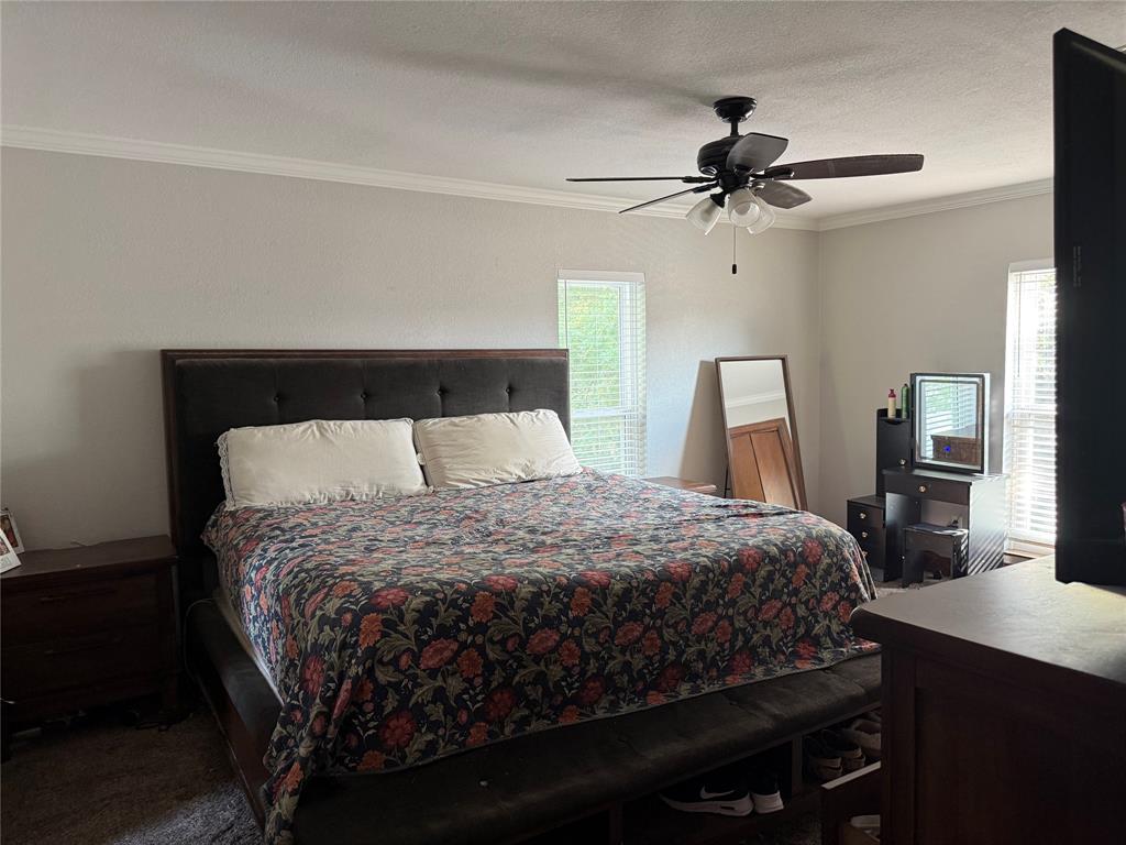 210 W Spring Street - Photo 11