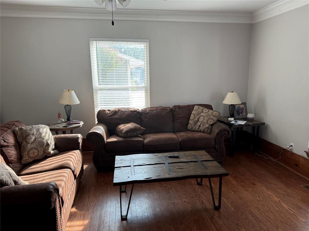 210 W Spring Street - Photo 16
