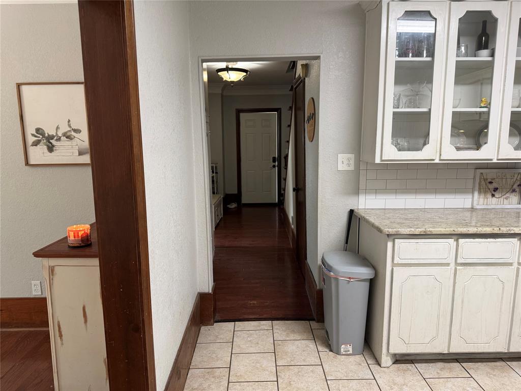 210 W Spring Street - Photo 22