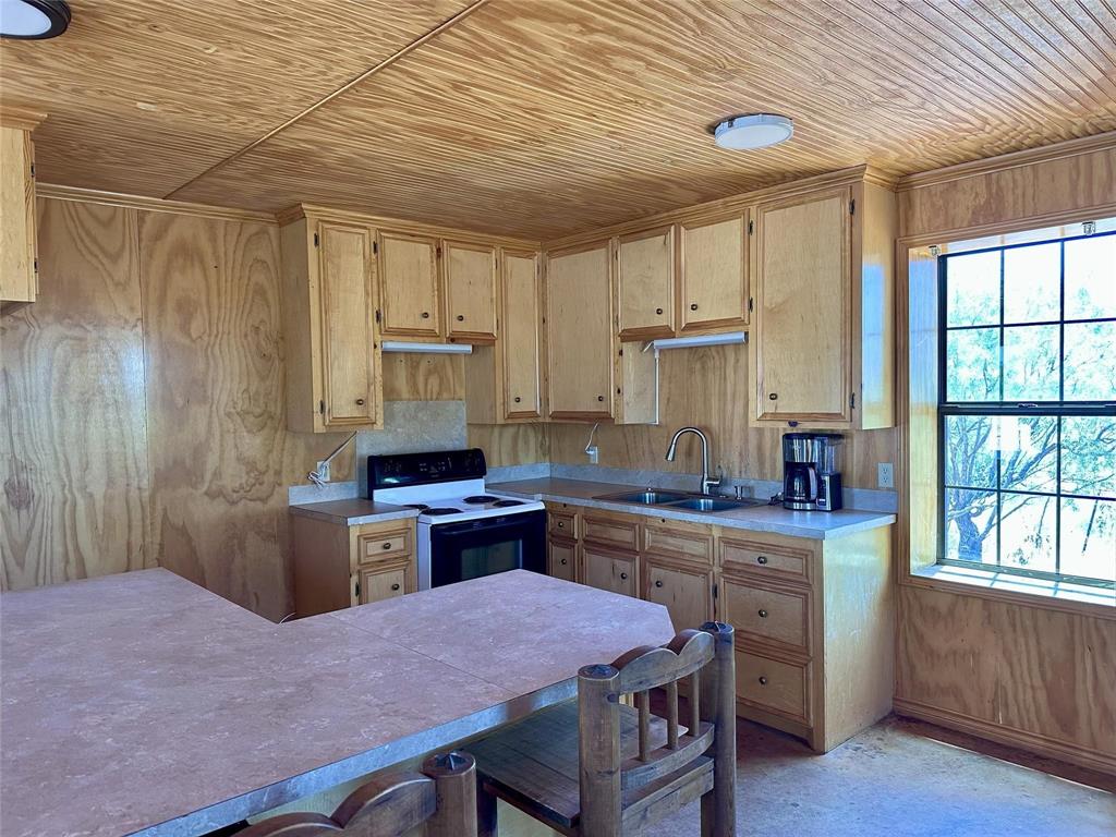 5725 Farm Market 604 - Photo 25