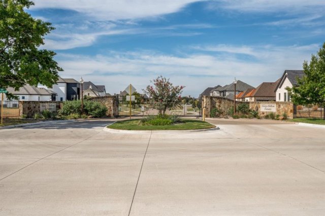 1104 Estate Drive
