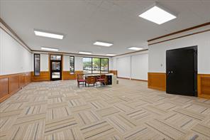 107 W Rusk - Photo 4