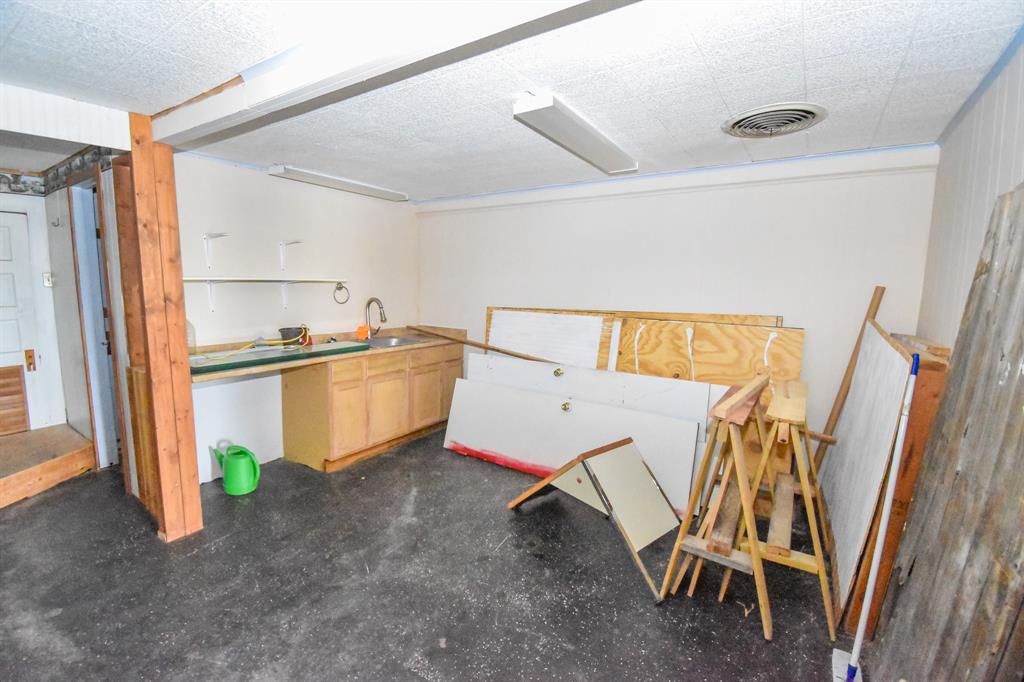 210 S Blackburn Street - Photo 8