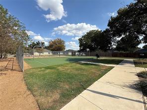 307 Robbins Street - Photo 2