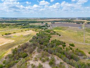 1627 Hill County Road 4242 N - Photo 10