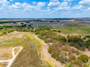 1627 Hill County Road 4242 N - Photo 9