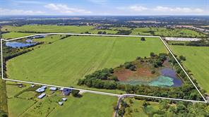 738 Crow Road - Photo 2