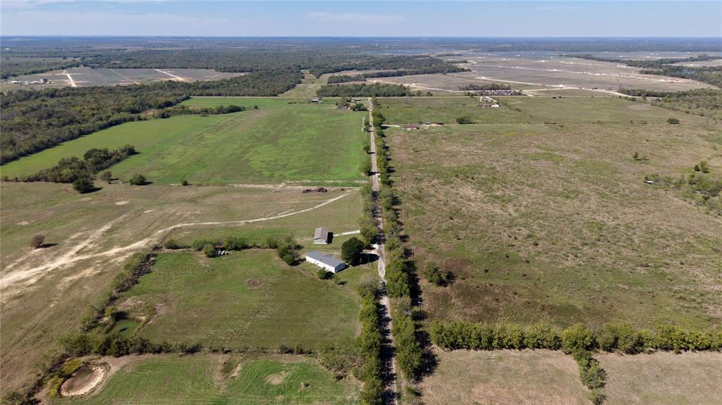 156 County Road 1020 - Photo 3