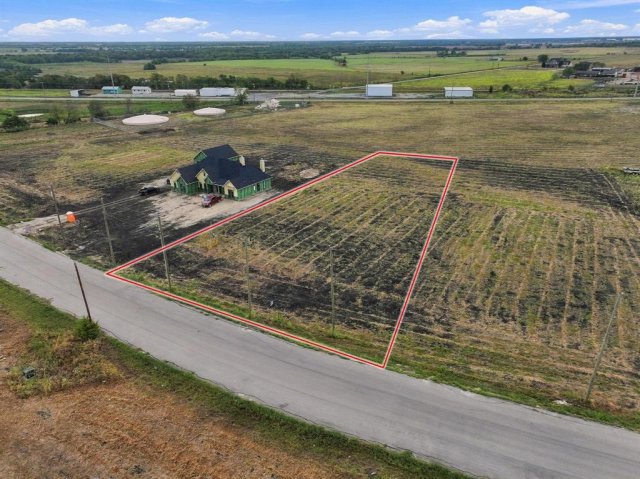 1935 County Road 2162