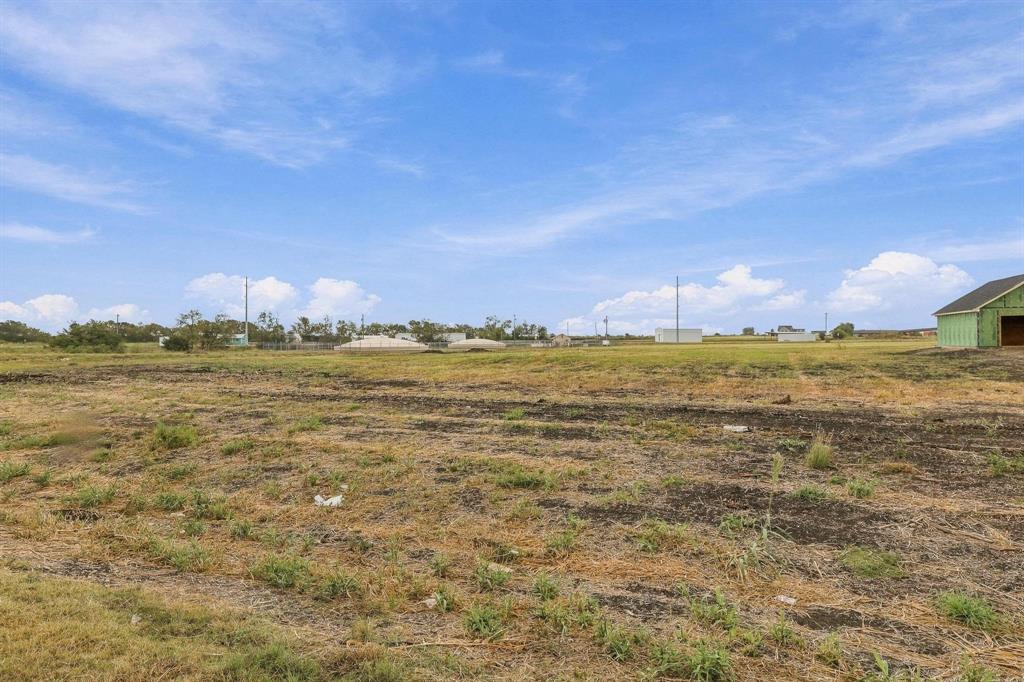 1903 County Road 2162 - Photo 7
