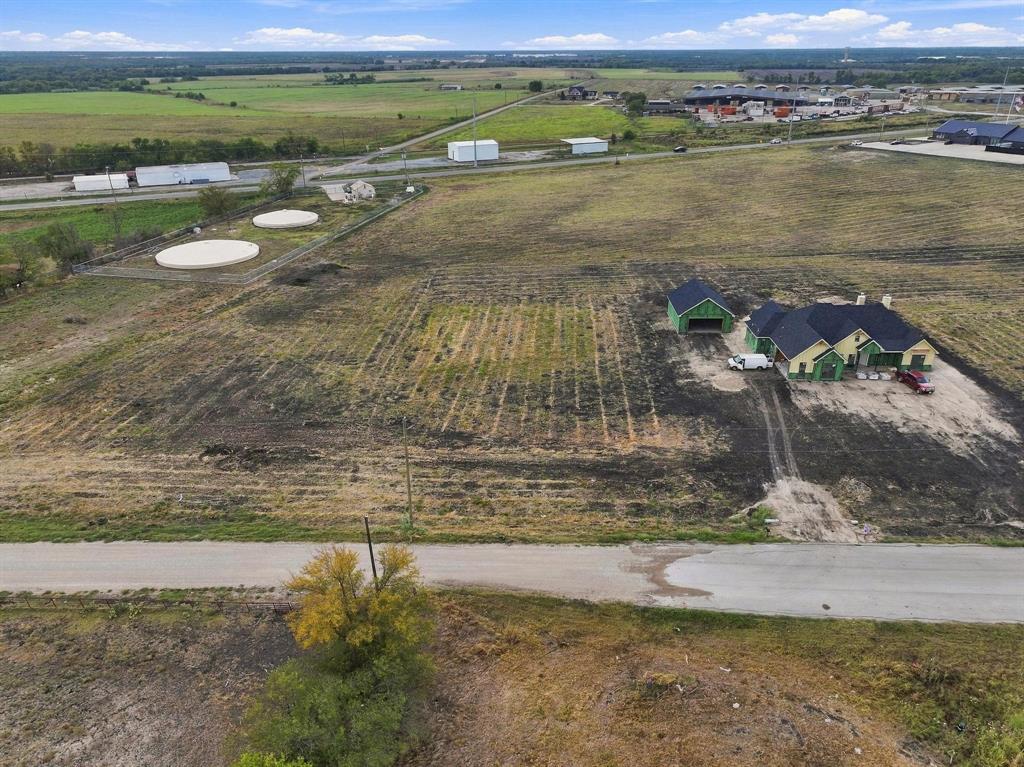 1903 County Road 2162 - Photo 8