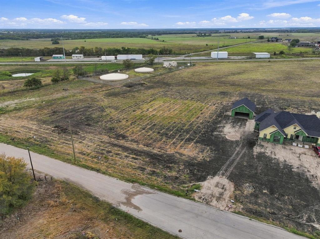 1903 County Road 2162 - Photo 9