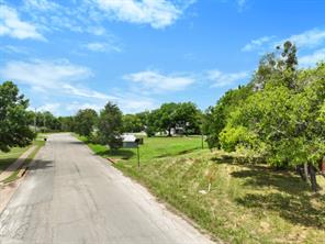 602 Trinity Street - Photo 11